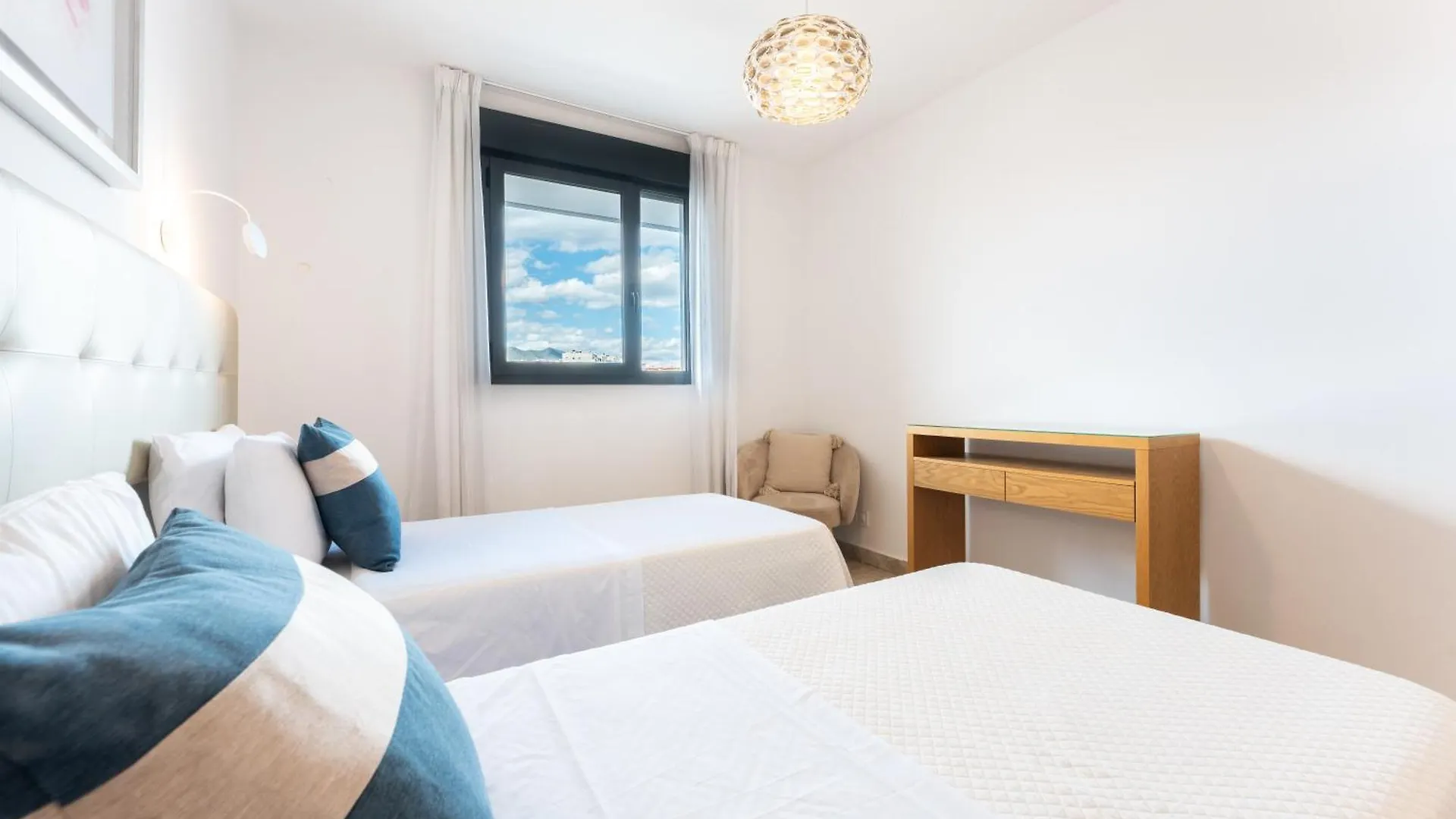 Appartement Maria Zambrano City Center & Parking Málaga