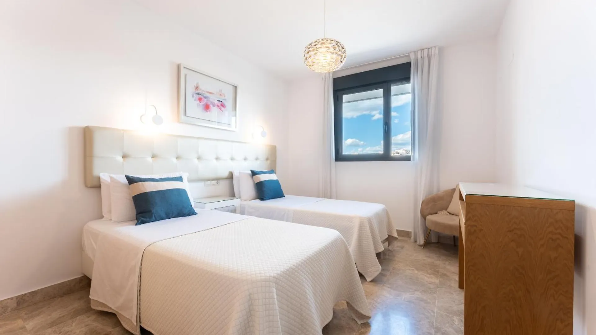 Maria Zambrano City Center & Parking Malaga Apartment